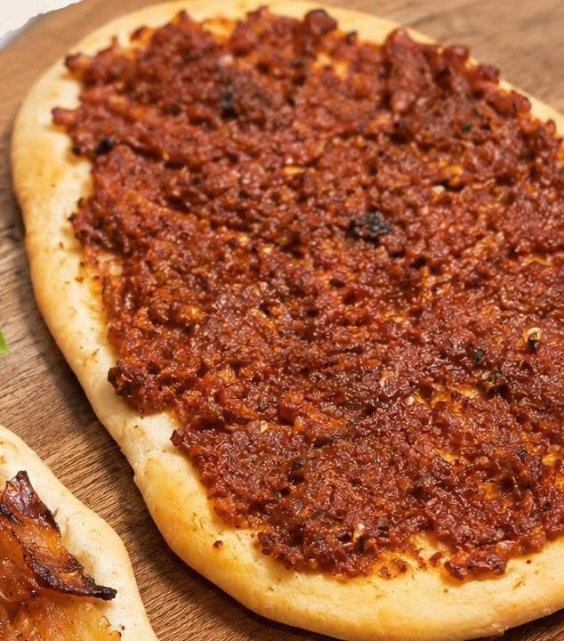 Tarte à la tartinade de tomates et basilic